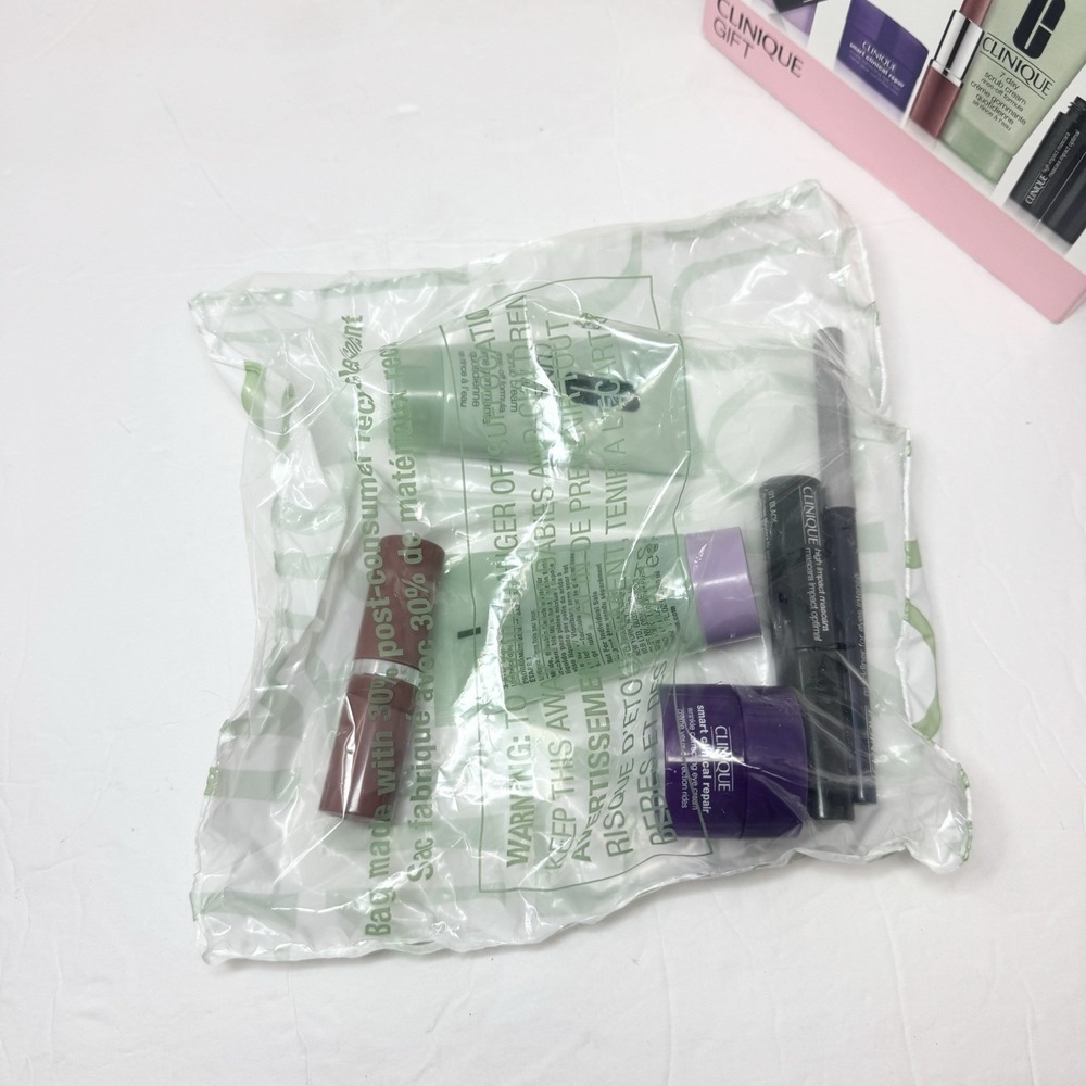 6 PC CLINIQUE Day-to-night out essentials Gift Set Travel Size Makeup+Skin Care - Picture 4 of 4